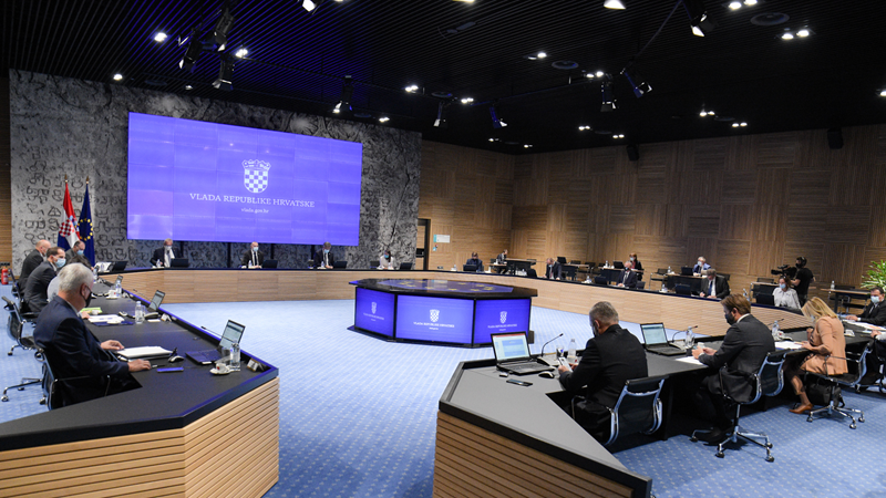Beroš: Od 117 oboljelih na respiratoru njih 110 nisu bili cijepljeni